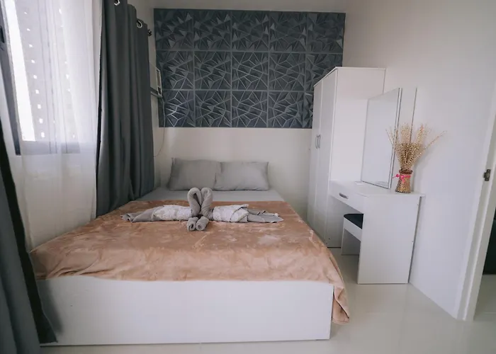 Aparthotel Instaworthy 1br Unit At Royal Oceancrest Mactan Lapu-Lapu City